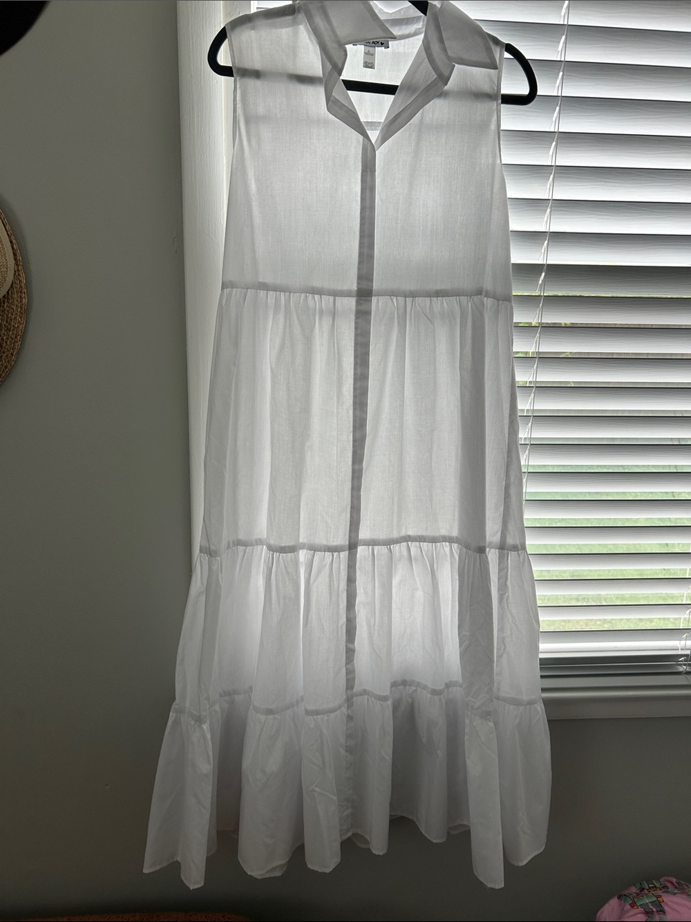 Nordstrom White Sleeveless Tiered Button-Front Maxi Dress